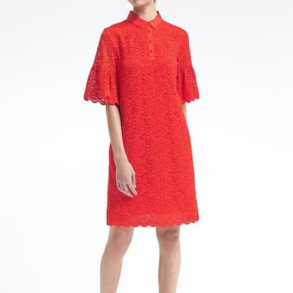 Banana Republic Dresses & Skirts - Banana Republic Petite Flutter-Sleeve Lace Dress.